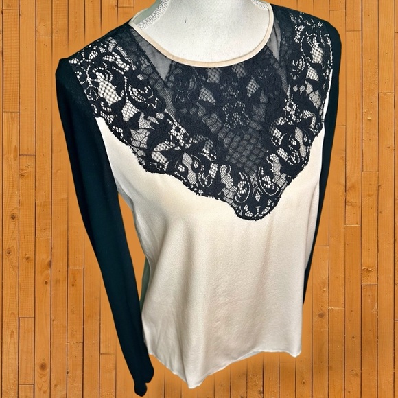 Diane Von Furstenberg ‘Nadia’ Lace Paneled Silk Long Sleeve Top Size 2 - Picture 4 of 15